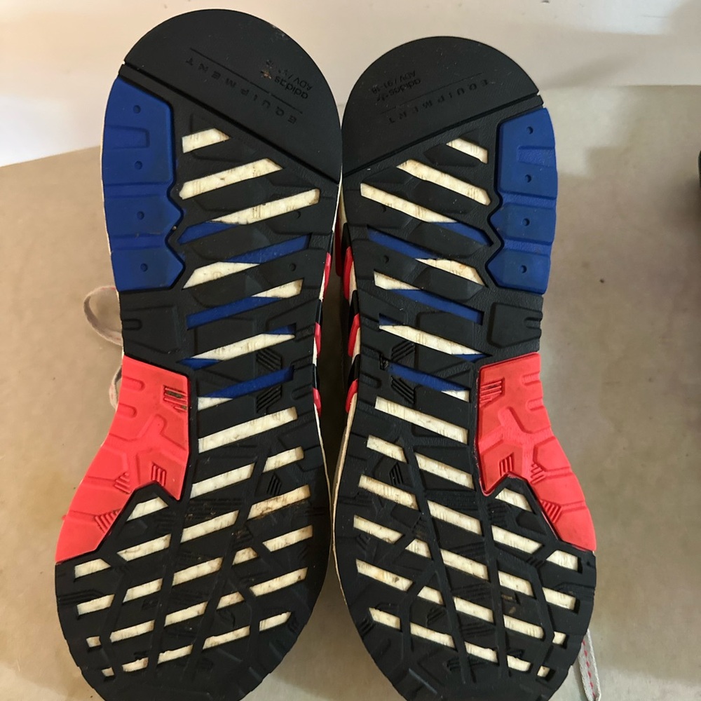 Adidas sneakers - Picture 4 of 8